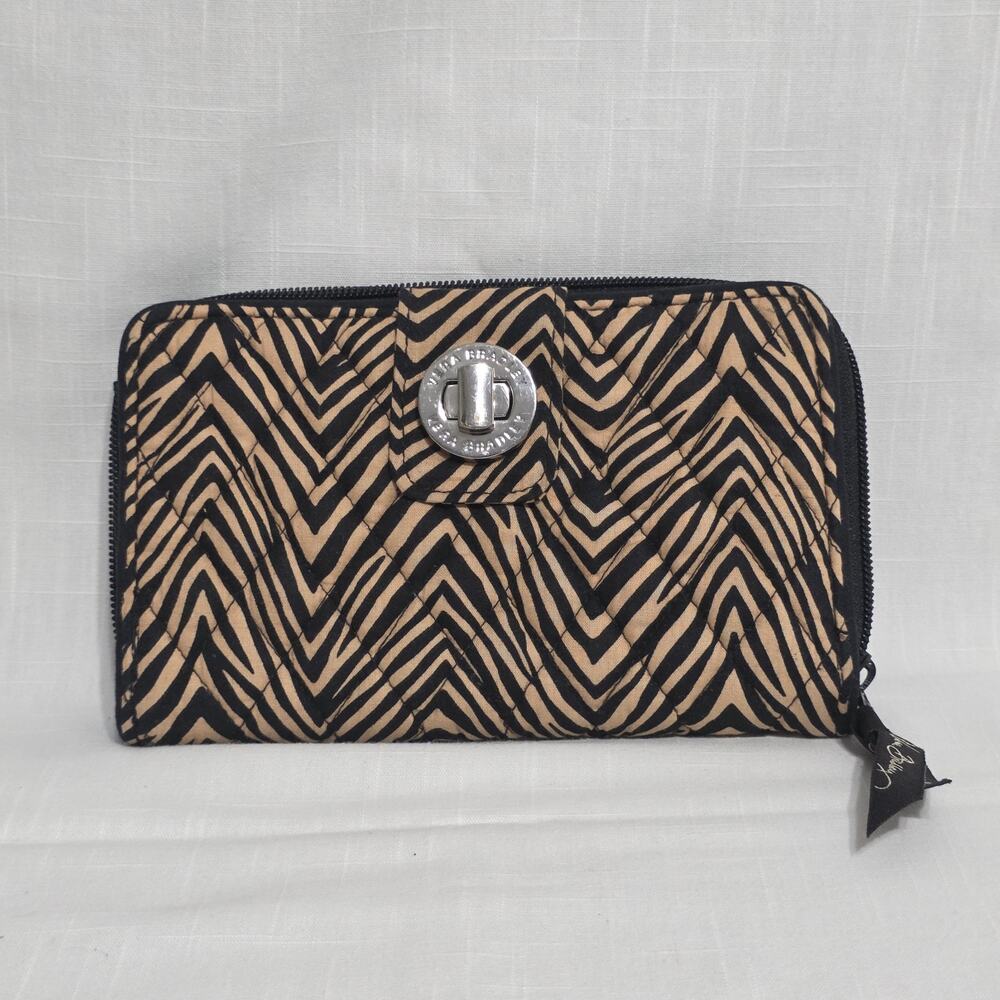 Vera Bradley Tan & Black Chevron Zip Around Wallet Organizer